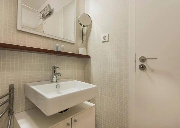 Appartamento Comfortable In Campo Pequeno Lisbona