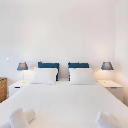 Comfortable In Campo Pequeno Apartman *
